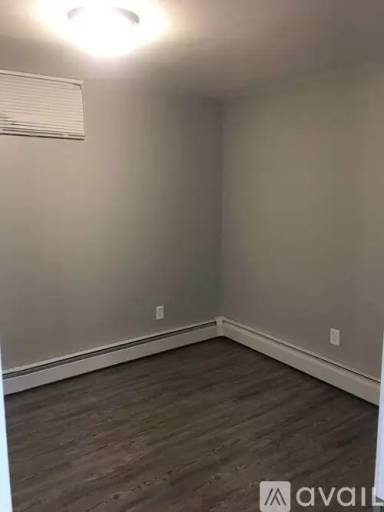 Main picture of 424 Bowdoin St