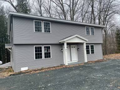 Main picture of 87 Grovner St