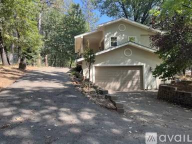 Main picture of 16585 Leafwood Ct