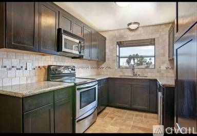 Main picture of 4077 Illinois St