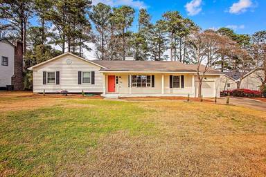 Main picture of 3826 Clearwater Dr