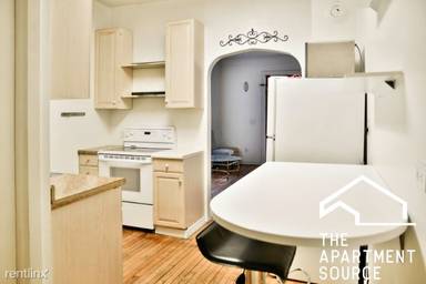 Main picture of 2334 N Wayne Ave