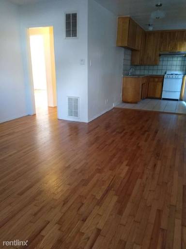 Main picture of 2729 S Mansfield Ave