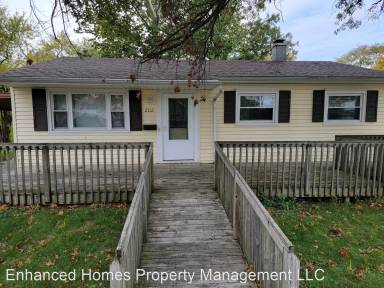 Main picture of 2112 N Clark St