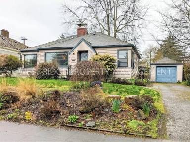 Main picture of 4621 NE 37th Ave