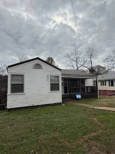 Main picture of 204 Gary Ave