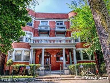 Main picture of 5124 S Michigan Ave