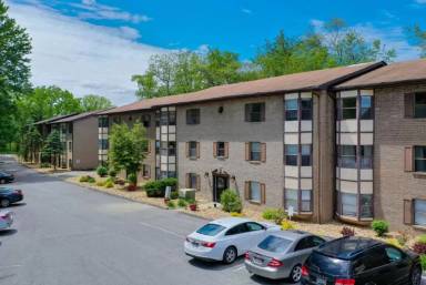 Main picture of Virginia Manor Apartments