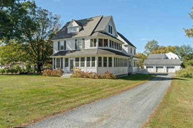 Main picture of 139 N Main St