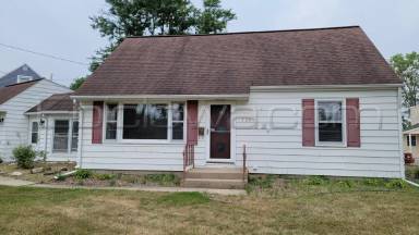 Main picture of 1301 Karen Dr SE