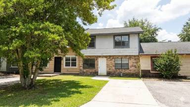 Main picture of 818 Lesa St
