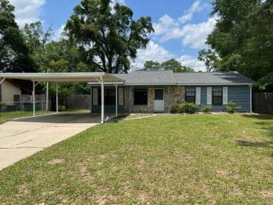 Main picture of 816 Flagg St
