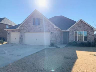 Main picture of 124 Bramble Creek Dr