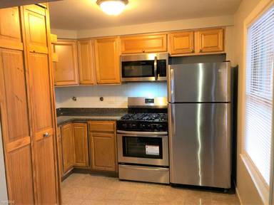 Main picture of 409 S Maple Ave