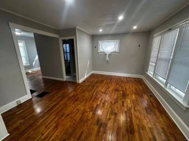 Main picture of 3105 Felix St