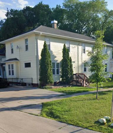 Main picture of 1104-1106 13th Ave North Apartments