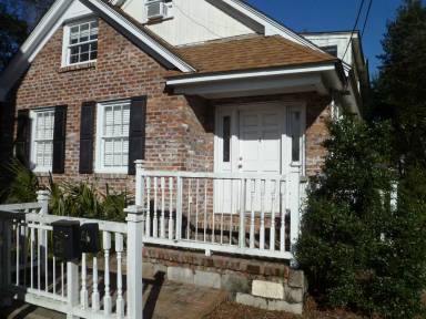 Main picture of 4 Orrs Ct