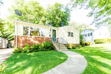 Main picture of 1812 Olney Rd