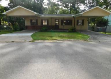 Main picture of 821 Desoto Pl