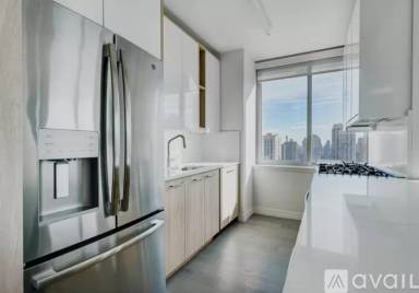 Main picture of 101 West End Ave Apartments