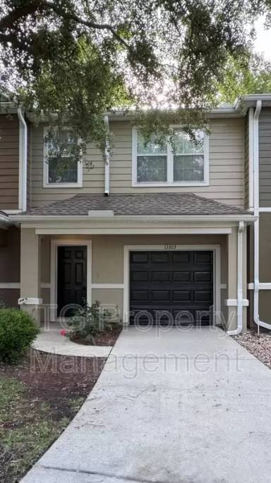 Main picture of 13303 Solar Dr