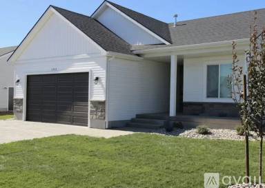 Main picture of 3753 Ventura Ave