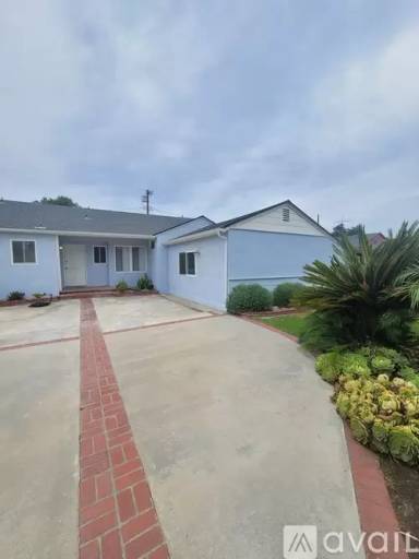 Main picture of 6450 Forbes Ave