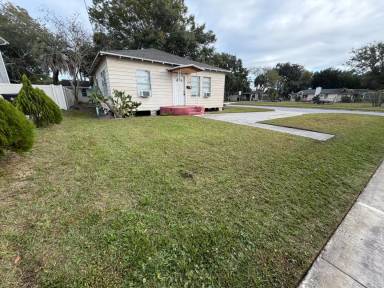 Main picture of 4201 Cepeda St