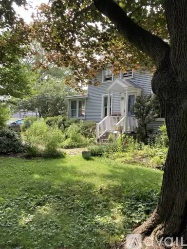 Main picture of 241 State St