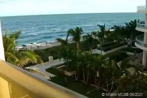Main picture of Sayan Condo