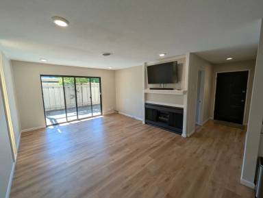 Main picture of 2650 Jones Rd