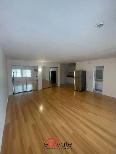 Main picture of 336 S Norton Ave