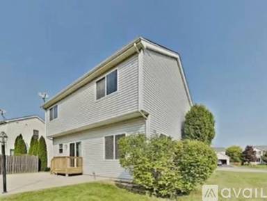 Main picture of 3203 New Market Ave