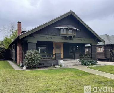 Main picture of 2056 W 29th Pl