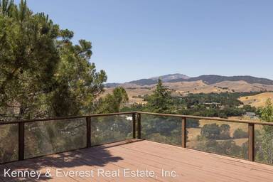 Main picture of 5621 Highland Rd
