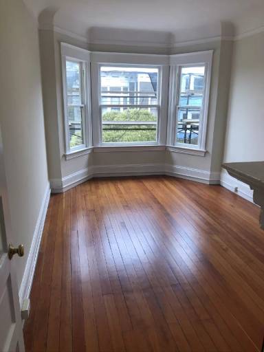 Main picture of 1333 Lyon St