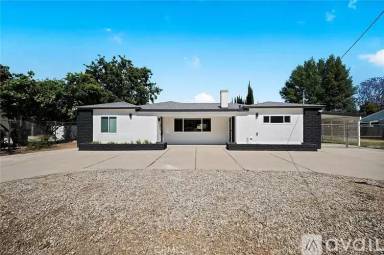 Main picture of 8446 Penfield Ave