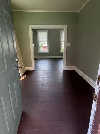 Main picture of 823-825 Market St Apartments