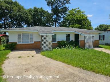 Main picture of 225 Brady Dr