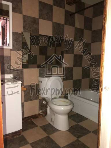 Main picture of 1112 Bronson Ave