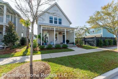 Main picture of 105 Oakbend St
