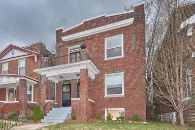 Main picture of 4710 Arsenal St