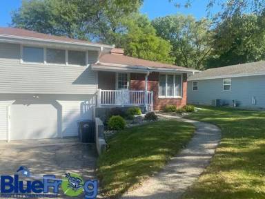 Main picture of 1567 Maloa St