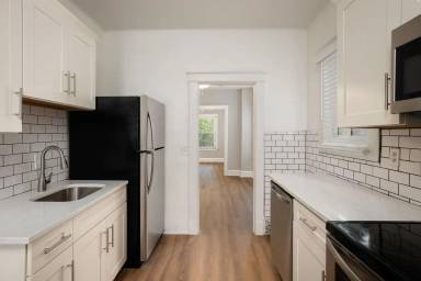 Main picture of 4122 Locust St