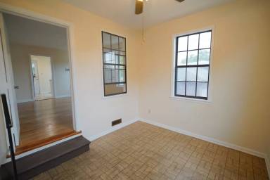 Main picture of 212 Rudy Hubbard Way