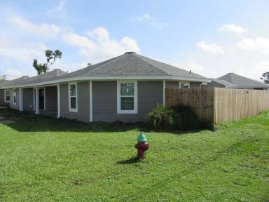 Main picture of 1300 Grace Ave