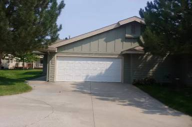 Main picture of 3955 Olympic Blvd