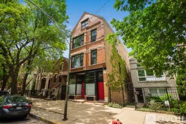 Main picture of 1628 N Marshfield Ave