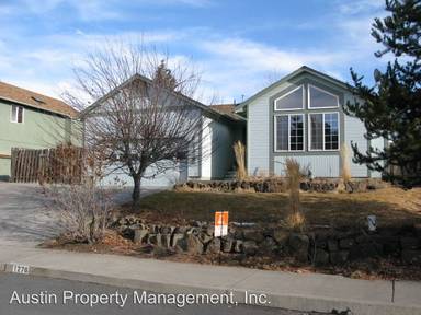 Main picture of 1276 NE Providence Dr