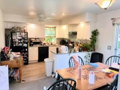 Main picture of 11 Jefferson St